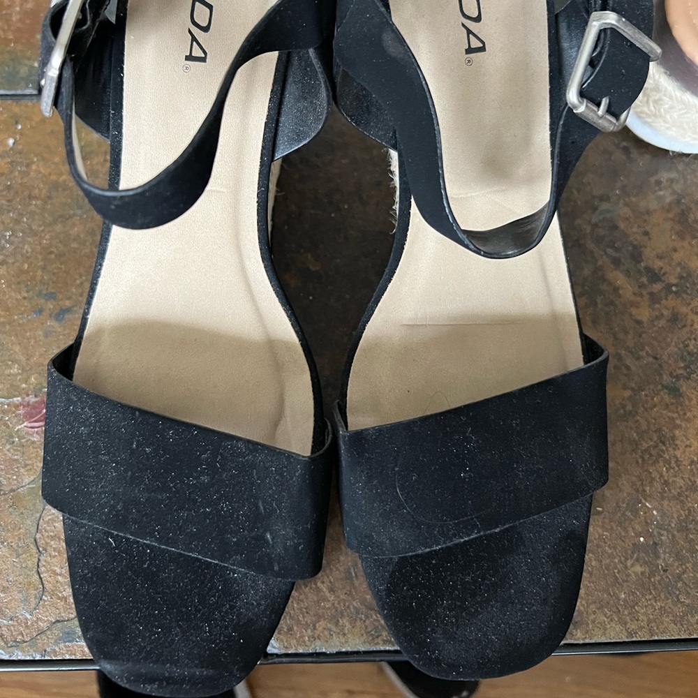 Love me a sandal